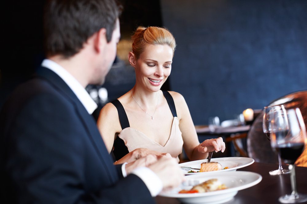 couple eating at a restaurant